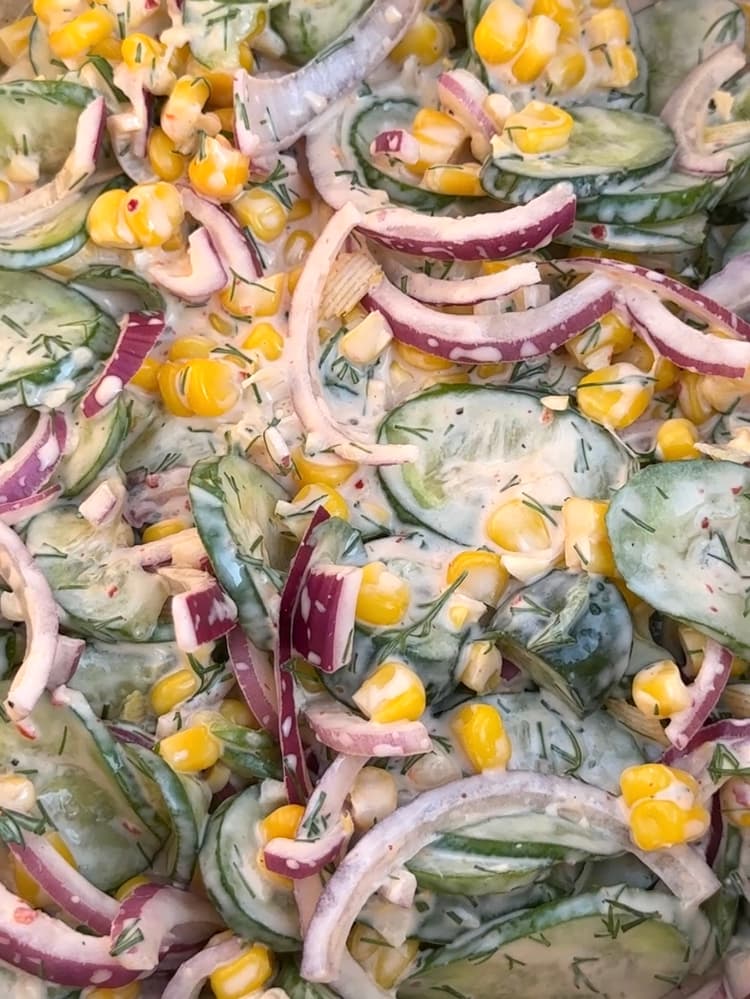 Creamy Corn Cucumber Salad – The Crunchiest, Creamiest, Easiest Summer Salad ☀️🥒🌽🙋‍♀️