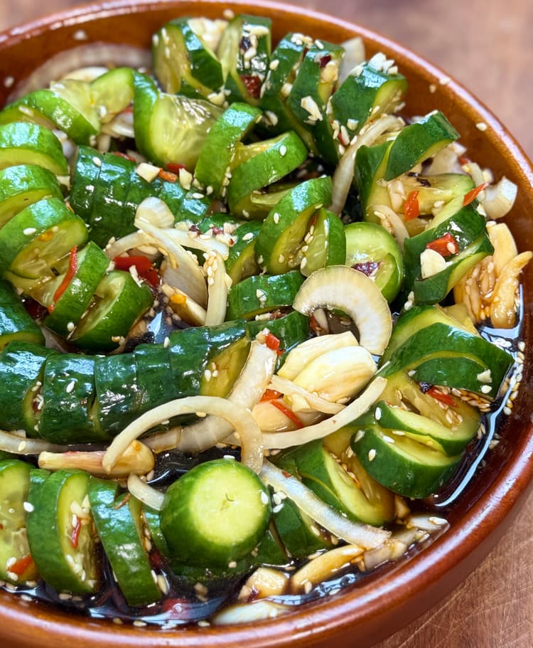 Quick & Easy Spicy Asian Accordion Cucumber Salad 🥒🌶️🔥