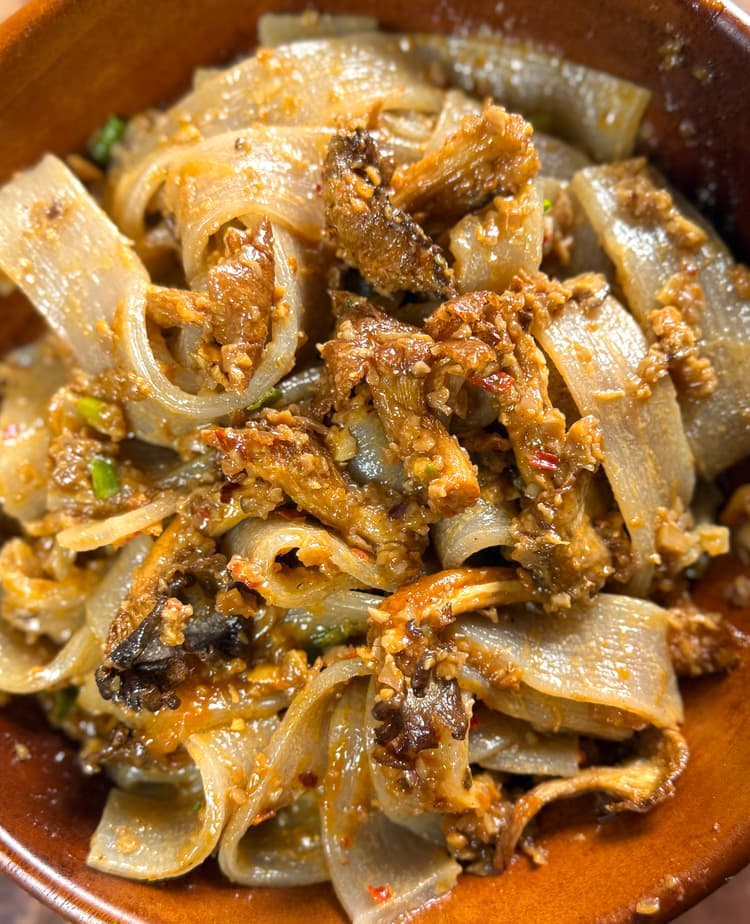 TikTok’s Favorite Spicy Peanut Noodles, But Better, with Mushroom (and Vegan!)